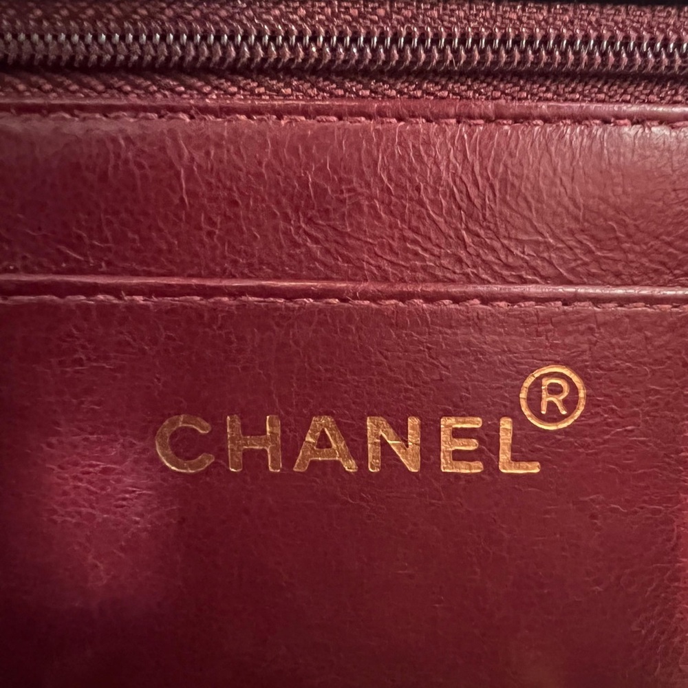 Chanel Black and Gold Crossbody Bag with Quilted Leather - Picture 17 of 17